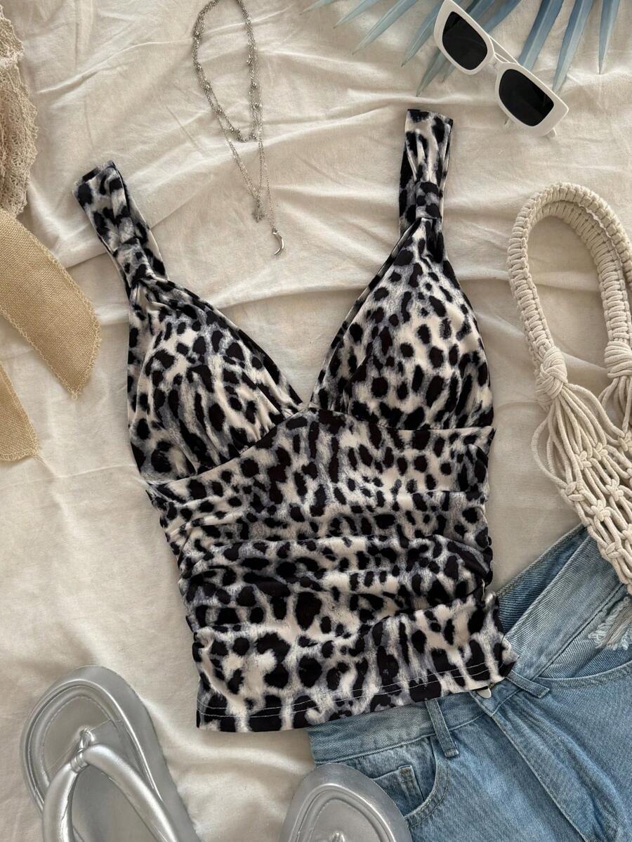 Soleia 休闲浪漫度假打结肩带褶饰修身豹纹背心 - 黑與白 - 查看 1