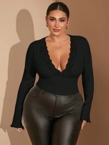 SHEIN BAE Blusa de manga larga con cuello en V y ribete de encaje en contraste para mujer talla grande, para exteriores, otoño/invierno