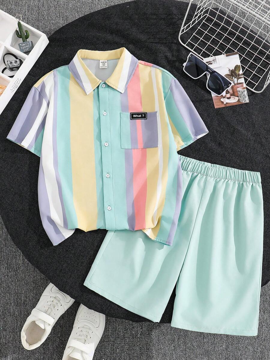 SHEIN 2 件 Tween 男童休闲条纹印花衬衫和宽松短裤套装，适合通勤、上学、日常休闲、度假、运动、春夏秋冬