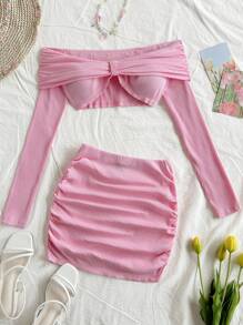 Soleia 2 件套女士节日粉色针织纹理蝴蝶结露肩上衣和松紧腰部褶皱 A 字迷你裙、婚礼套装、情人节、女士度假装、粉色套装、狂欢节、女士生日装 - 粉色 - 查看 2