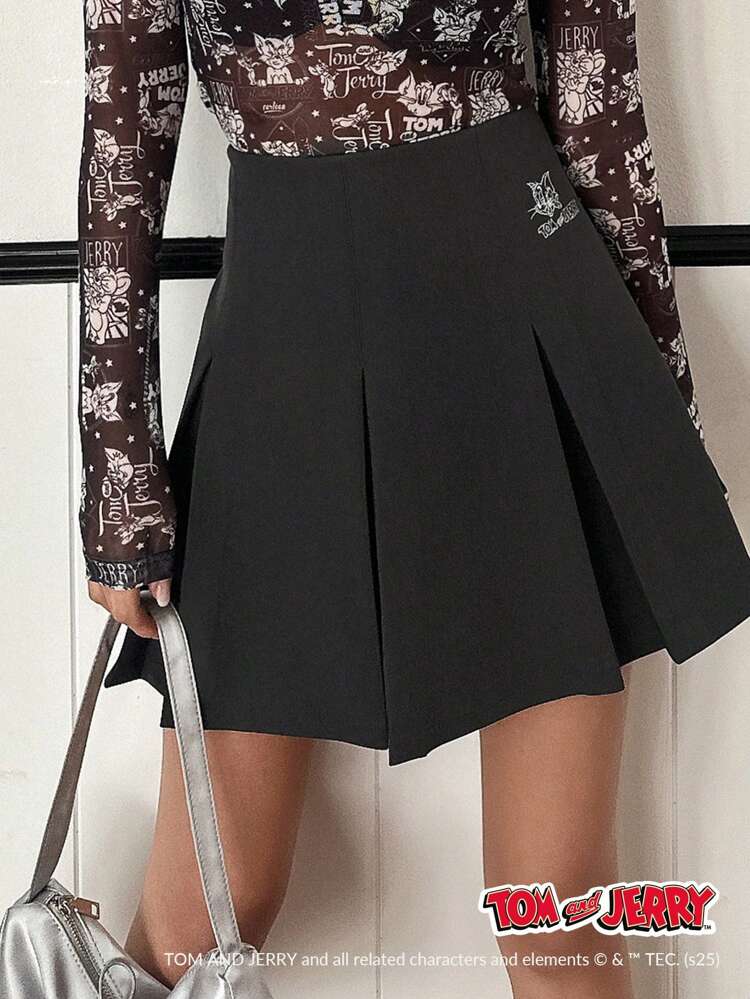 TOM AND JERRY X DAZY Women's Pleated A-Line Mini Skirt, Casual And Fashionable For Everyday Wear