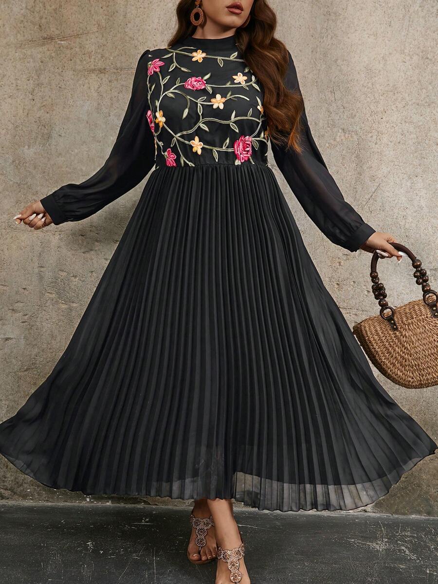 SHEIN Clasi Vestido plisado de manga larga en gasa bordada elegante para mujeres de talla grande, conjunto de atuendo para el Día de San Valentín de primavera/verano