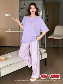 TOM AND JERRY X DAZY 杰瑞角色口袋印花休闲 T 恤和格纹图案宽松直筒睡裤 2 件家居服套装