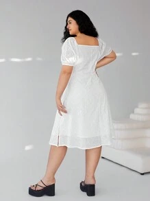 SHEIN EZwear Women Plus Size White Jacquard Crew Neck Short Sleeve Dress,Embroidery Fabric,Beach,Spring Summer Clothes