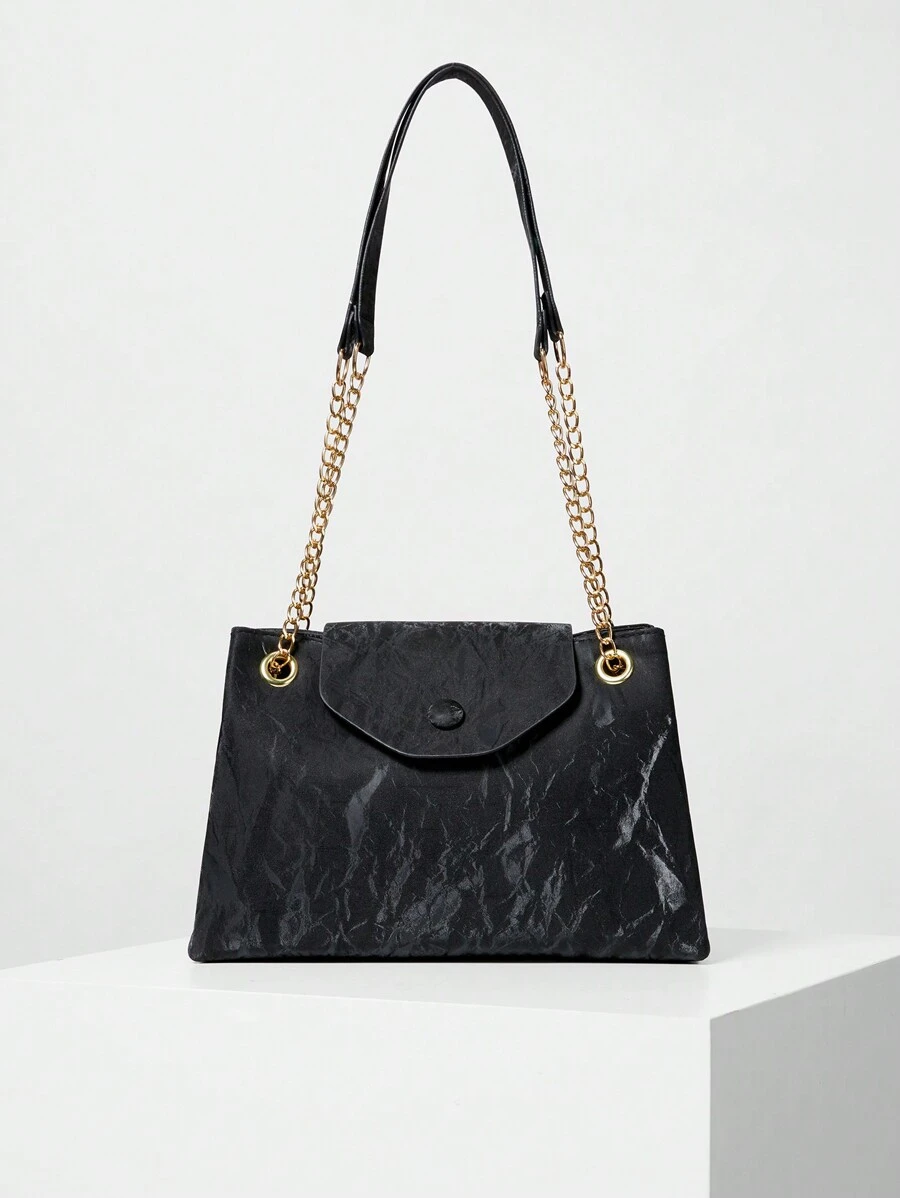 Sac sous-bras noir à la mode, décontracté et minimaliste, et sac seau à rabat. Convient pour le shopping, le portefeuille, les jeunes femmes, les étudiants, les nouveaux arrivants et les cols blancs. Très adaptés pour les bureaux, les universités, le travail, les affaires, les déplacements, les activités extérieures, les voyages et les sorties. Cadeaux de Noël d'hiver - Noir - Voir 1