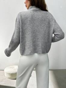 EURMUSE 罗纹纽扣针织开衫：具有柔软的罗纹质地、高领、现代短款廓形、实用的纽扣开合和宽袖口长袖，采用永恒的灰色色调，非常适合休闲时尚和百搭的分层搭配