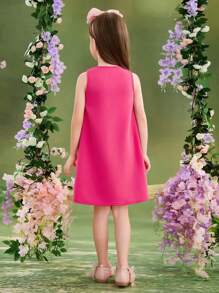 SHEIN 年轻女孩纯色圆领 3D 花朵修身针织连衣裙