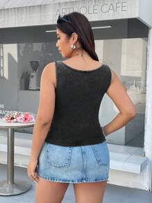 SHEIN EZwear Plus Size Women's Cowgirl,Black Sequin Embellished Scoop Neck Slim Fit Tank Top,Acid Washed Look Vintage Knitted Distressed,Streetwear,Grunge Clothes,Spring Summer Clothes - Black - View 2