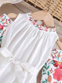 SHEIN Babygirl 花卉印花露肩短袖连衣裙，夏季度假装 - 白色 - 查看 4