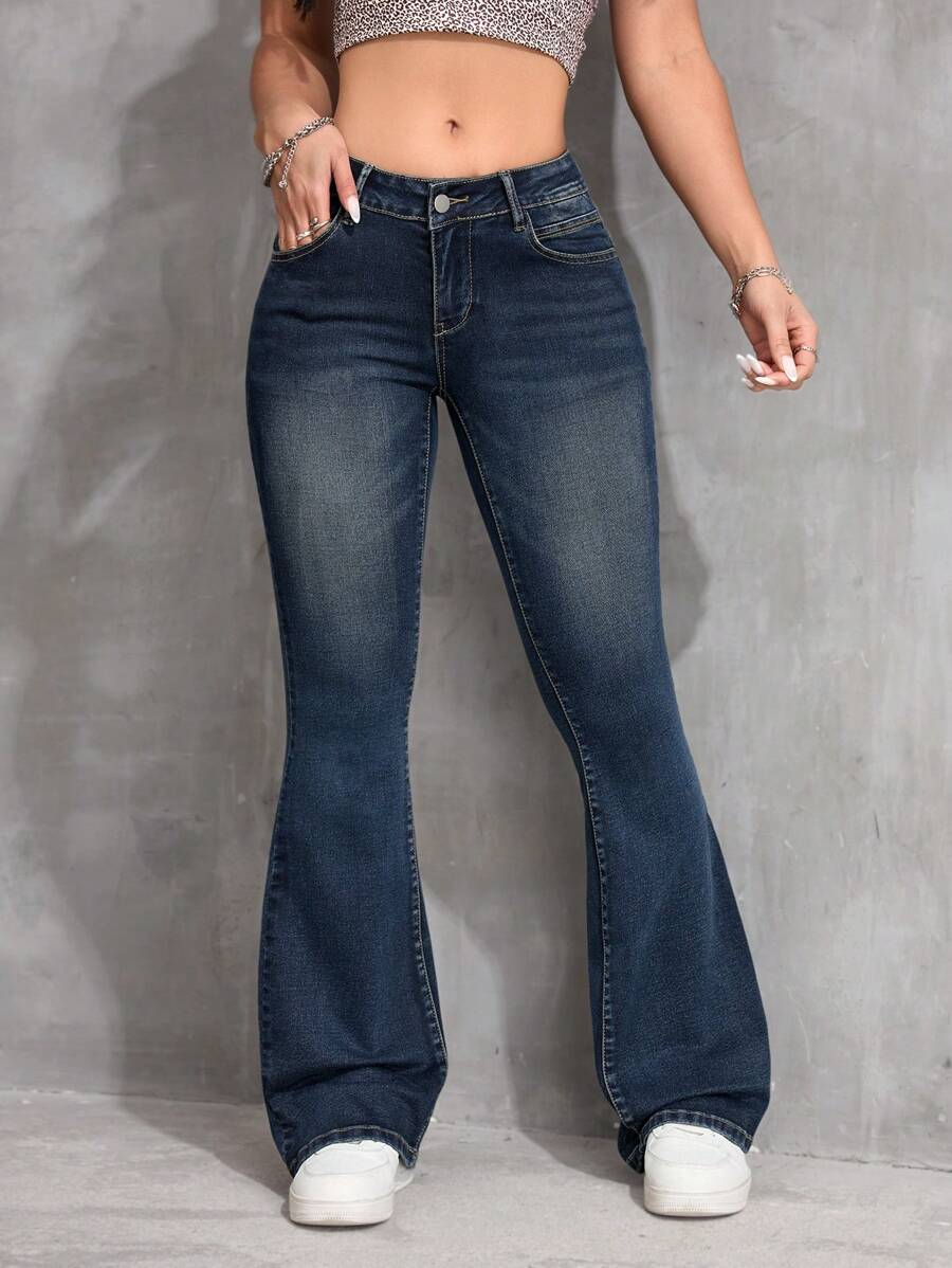 SHEIN PETITE Women's Front Button Pocket Simple Casual Denim Pants, Flared Jeans For Everyday Wear Y2k - Dark Wash - View 1