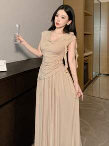 DAZY 2pcs/Set Women Solid Color Pleated 3D Floral Tee And Skirt Set - Pink - View 4