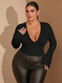 SHEIN BAE Blusa de manga larga con cuello en V y ribete de encaje en contraste para mujer talla grande, para exteriores, otoño/invierno