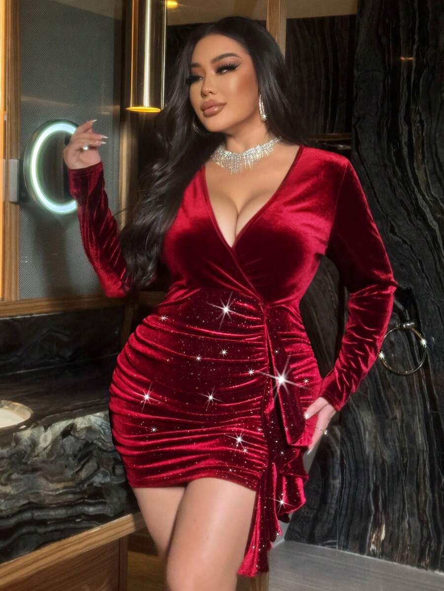 Flirla 大码优雅性感闪光天鹅绒晚礼服