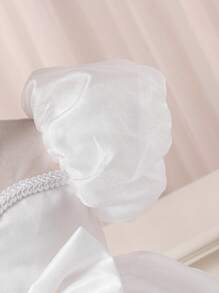 Glamorique Kids Váy công chúa tay bồng sang trọng, ngọt ngào, thanh lịch cho bé gái từ 1-3 tuổi, chất liệu vải tuyn màu trắng tinh khiết, có lưới bóng nhiều lớp, viền ren thêu và thiết kế nơ eo quá khổ tạo nên phong cách tinh tế và duyên dáng - trắng - Xem 4