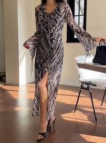 DAZY بلوزة نسائية ماكسي مع فتحة جانبية وأكمام طويلة بوشاح رقبة وربطة عنق علي طراز خطوط الزيبرا للصيف والعطلات