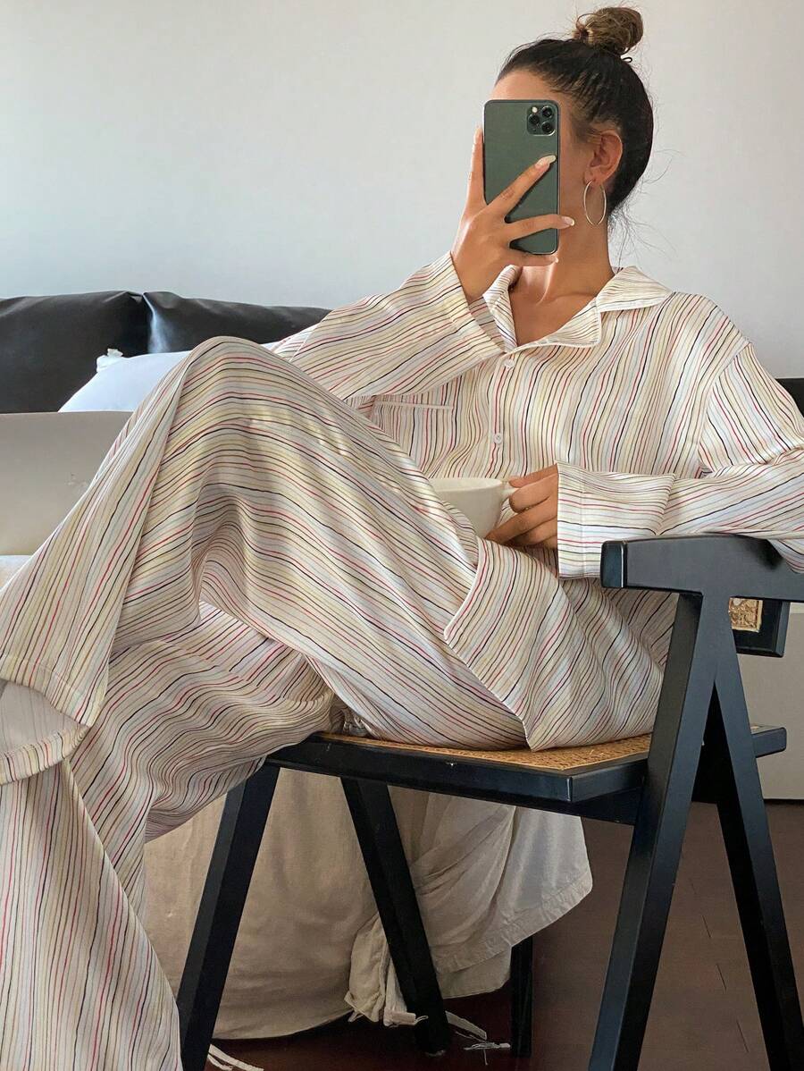 Livesso 条纹印花丝缎宽松睡衣套装，秋装 - 杏色 - 查看 1