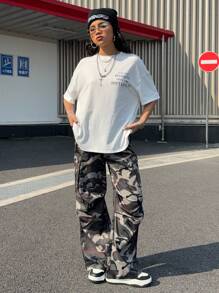 SHEIN Teen Girls Spring/Summer Loose Letter Print White Knit Round Neck T-Shirt & Camouflage Cargo Pocket Pleated Loose Pants 2 Pieces Set, Street Fashion Casual Suit - Army Green - View 3