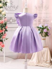 SHEIN Rochie drăguță cu mânecă șapcă cu decor floral 3D pentru fetiță