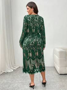SHEIN Privé Plus Size Contrast Lace V-Neck Long Sleeve Sheer Floral Dress, Suitable For Dates And Dining Out - Dark Green - View 2