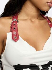 SUMWON WOMEN 大学风格露背短款上衣，红色肩带，复古运动紧身胸衣，设计队号，都市街头服饰，夏季节日，Y2K 时尚 - 白色 - 查看 4