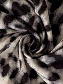 Soleia 休闲浪漫度假打结肩带褶饰修身豹纹背心 - 黑與白 - 查看 6