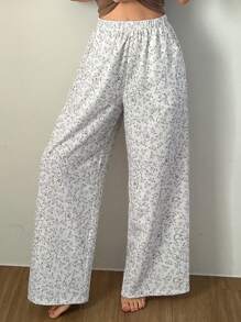 DAZY Cute Rabbit Print Loose And Lightweight Sleepwear Bottom Pajama - White - View 1