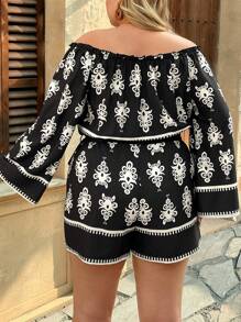 SHEIN VCAY Plus Size Black And White Print Off Shoulder Long Sleeve Top & Loose Shorts 2 Pieces Set,Elegant Boho Autumn Vacation Holiday Summer Beach Outfits - Black - View 3