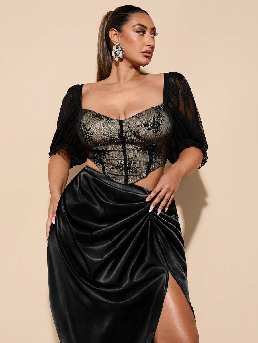 SHEIN BAE Blouse noire romantique et élégante à manches bouffantes et dentelle pour femmes grandes tailles, convient pour les rendez-vous, les déplacements, la Saint-Valentin, les bureaux, le carnaval, la plage, les vacances, la rentrée, le printemps/été, Y2K, les concerts, les raves pour grandes tailles - Noir - Voir 1