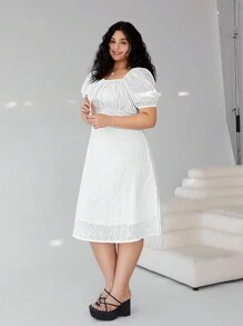 SHEIN EZwear Women Plus Size White Jacquard Crew Neck Short Sleeve Dress,Embroidery Fabric,Beach,Spring Summer Clothes