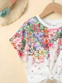 SHEIN تي شيرت فضفاض مطبوع بزهور مكشكش في الأطراف للفتيات المراهقات