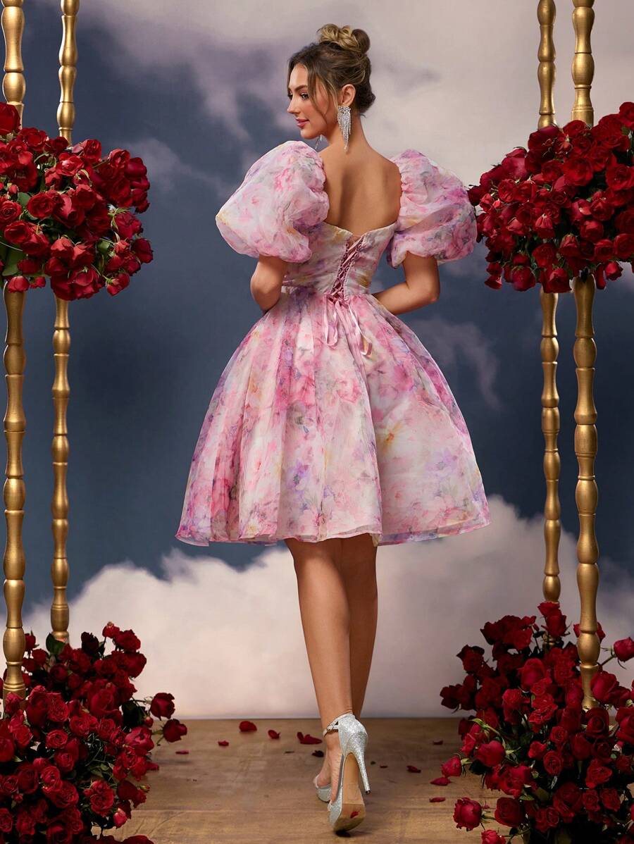 Lovelzi 春夏优雅浪漫粉色欧根纱 3D 花卉印花形领泡泡袖泡泡袖婚礼宾客礼服，适合晚餐约会单身派对返校季毕业季成人婚礼活动舞会礼服 - 彩色 - 查看 1