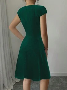 Elenzga Nuevo vestido línea A de mujer con cuello cuadrado y mangas abullonadas, unicolor de alta elasticidad, estilo elegante y sofisticado, ajuste ceñido, cintura entallada, ideal para uso diario/casual en otoño/invierno