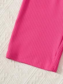 SHEIN 2 件套：牛仔花卉刺绣背心 + 小女孩吊带短裤