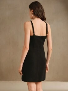 Elegant Floral Lace Short Camisole Mini Dress With Embroidery, Suitable For Summer, Valentine's Day, Vacation - Black - View 5