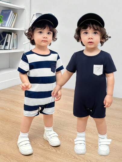 SHEIN Leap Crew 2 件套男婴条纹针织柔软圆领短袖连体衣和短裤套装