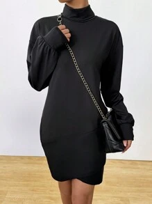 Zolique Robe mi-longue à manches longues col montant avec ourlet asymétrique - Noir - Voir 1