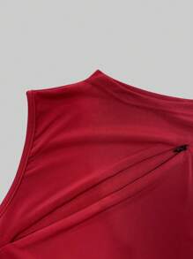 SHEIN EZwear Fashionable Sexy Solid Color Red Hollow-Out Stand Collar Cropped Cami Top