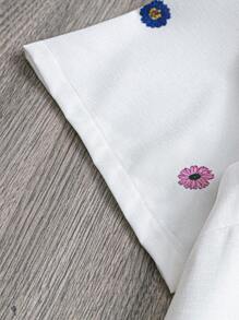 SHEIN LUNE Camisa informal de manga corta con estampado de colocación para talla grande, ideal para el ocio y las vacaciones de verano