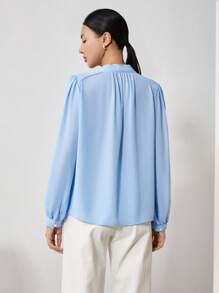 EastFlair Blusa casual de manga larga con detalles plisados y decoración de perlas falsas de unicolor para mujer