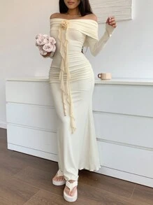 DAZY 3D Blumen Dekor Off-Shoulder Plissee Design Slim Fit Damen Nachtwäsche Pyjama