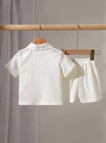 Souflis Souflis 2pcs/Set Spring & Summer New Casual Style Solid Color Jacquard Texture Button Pocket Collar Shirt & Elastic Waist Pleated Shorts Matching Comfortable Baby Boy Outfit, Kid Clothes,Toddler Clothes, Baby Outfit,Toddler Coat ,Toddler Shorts,6M-3T