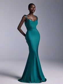 Elitara Elegant Green Glossy Knitted Sling, Shoulder Straps, Bow, Large Backless Swing Collar, Diamond Chain Decoration, Fishtail Style, Suitable For Dates, Vacations, Weddings, Events, Bridesmaid Dresses