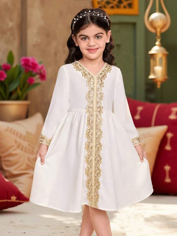 SHEIN Young Girls White Casual Maxi Dress With Lace Embroidery And Gold Ribbon Accents, Suitable For Daily Wear, Celebrations, Special Occasions