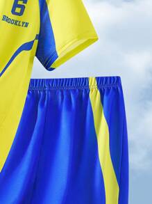 SHEIN Tween-Jungen Sportliches Netzset mit Buchstaben und Zahlen in bunten Grafiken, kurzärmlige Shorts mit Rundhalsausschnitt, geeignet für Fußball, Basketball, lässiger, sportlicher Chic, weich und bequem, perfekt für Herbst, Frühling, Sommer, vielseitig für den Alltag, zum Spielen im Freien, für die Schule, Streetwear, Partys und zum Entspannen. - Verschiedenfarbig - Übersicht 5