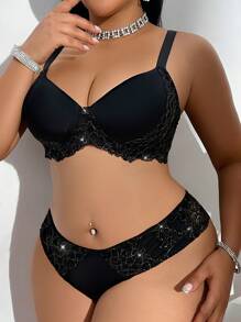 2pcs Plus Size Lace Floral Contrast Trim Underwire Padded Bra Set