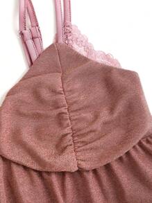 SHEIN Unity 女士情人节二合一蕾丝加垫低领缎面吊带背心，适合派对 - 酒紅色 - 查看 3