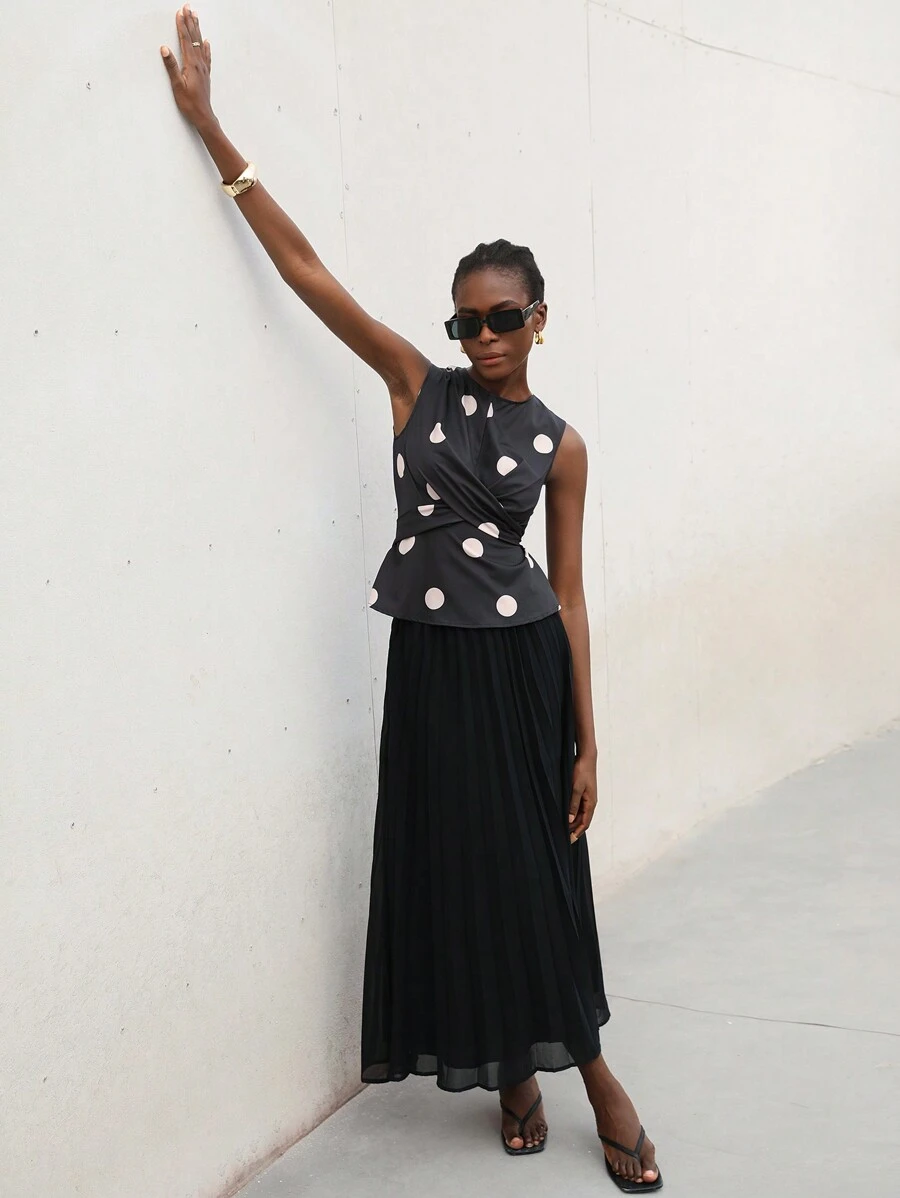 Aveloria Modichic 2pcs Set Women French Style V-Neck Pleated Waist Polka Dot Hem A-Line Sleeveless Top And Pleated Skirt - Black - View 1