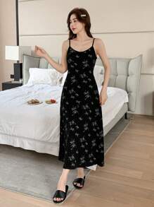 DAZY Chinese Style Elegant Velvet Print Spaghetti Strap Women Nightgown Pajama