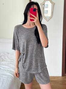 DAZY Set de 2 piezas de camiseta de manga corta y pantalones cortos casuales para mujer para uso informal, primavera/verano