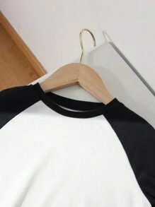 Young Girls Contrast Car Logo Print Short Sleeve T-Shirt